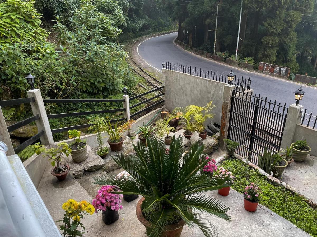 Williams Homestay Kurseong ภายนอก รูปภาพ